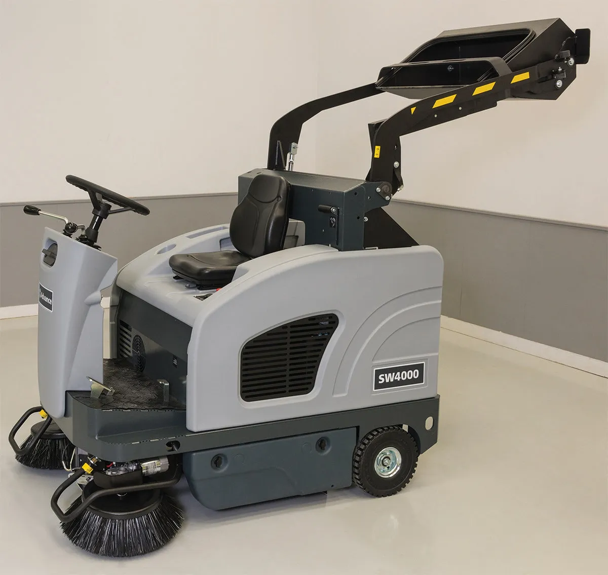 Advance® SW4000™ Rider Sweeper - 49" Sweeping Path