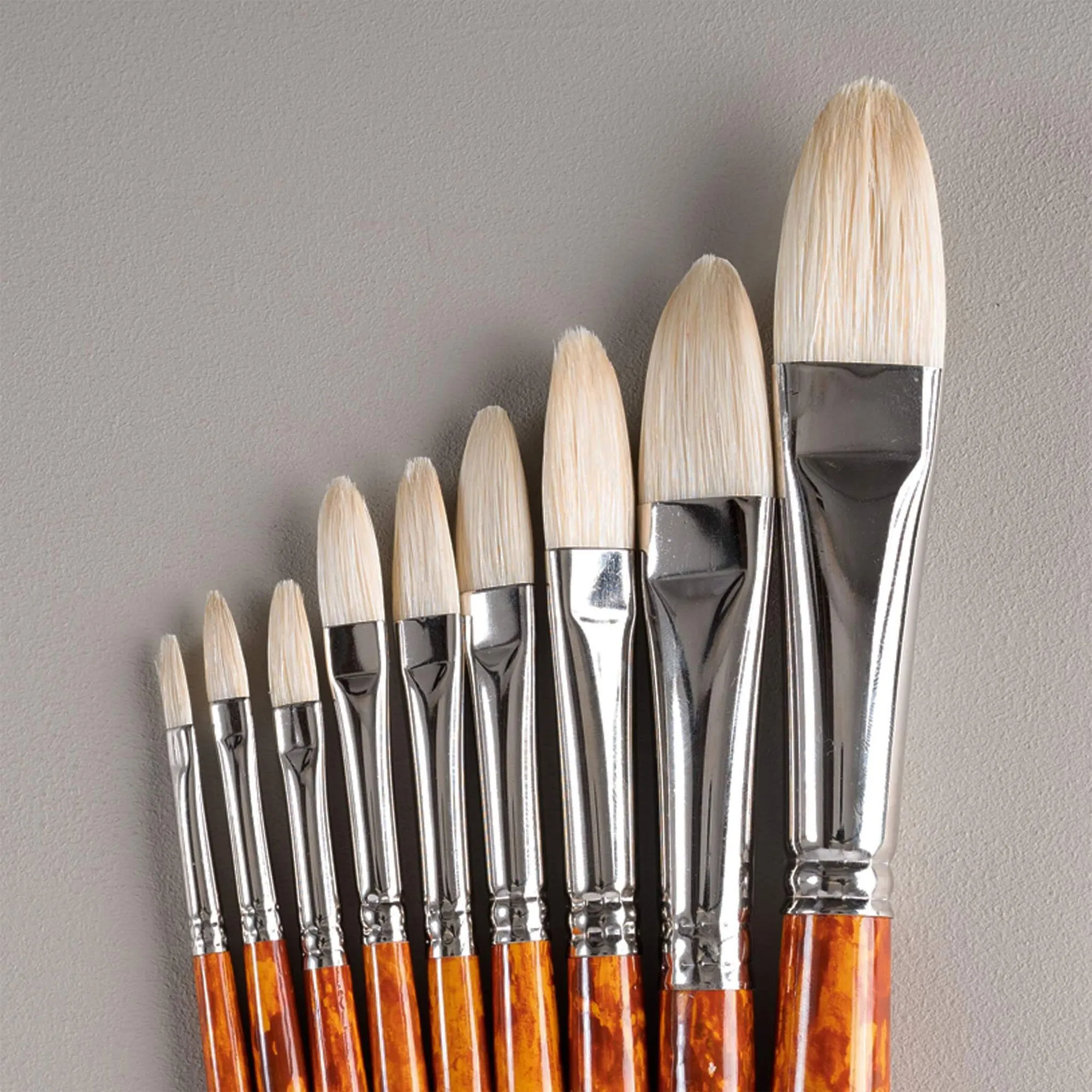 ARTdiscount Bristle Brushes - Filbert