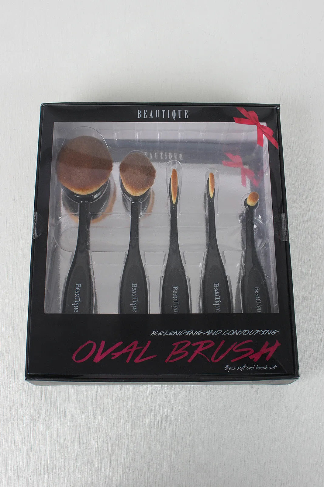 Beautique Blending And Contouring Oval Five Piece Brush Set