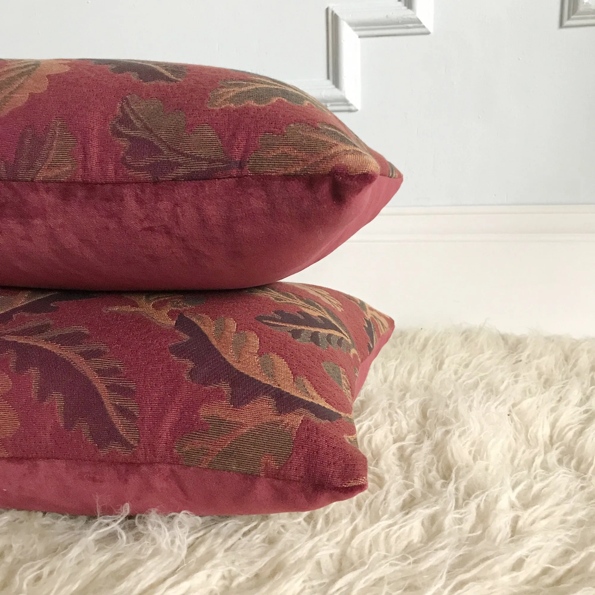 Fall Burgundy Leaf Lumbar Pillow Cover 15x26