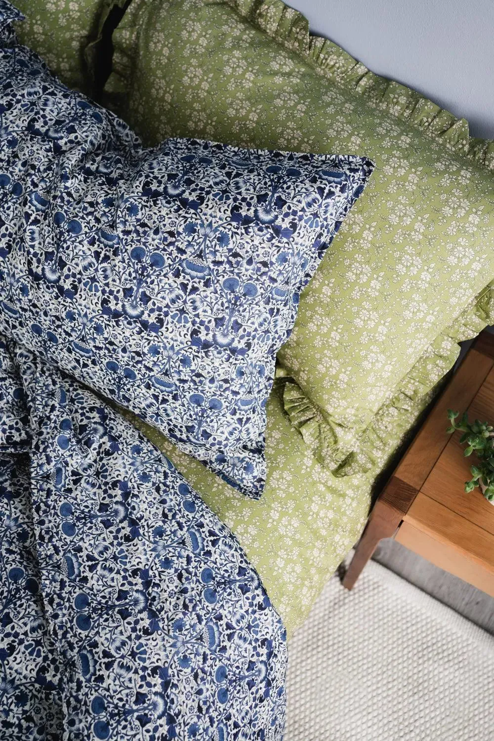 Flat Top Sheet Made With Liberty Fabric CAPEL PISTACHIO