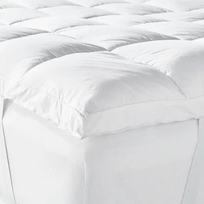 Open Box - King Ultra Loft Down Alternative Mattress Topper - Casaluna