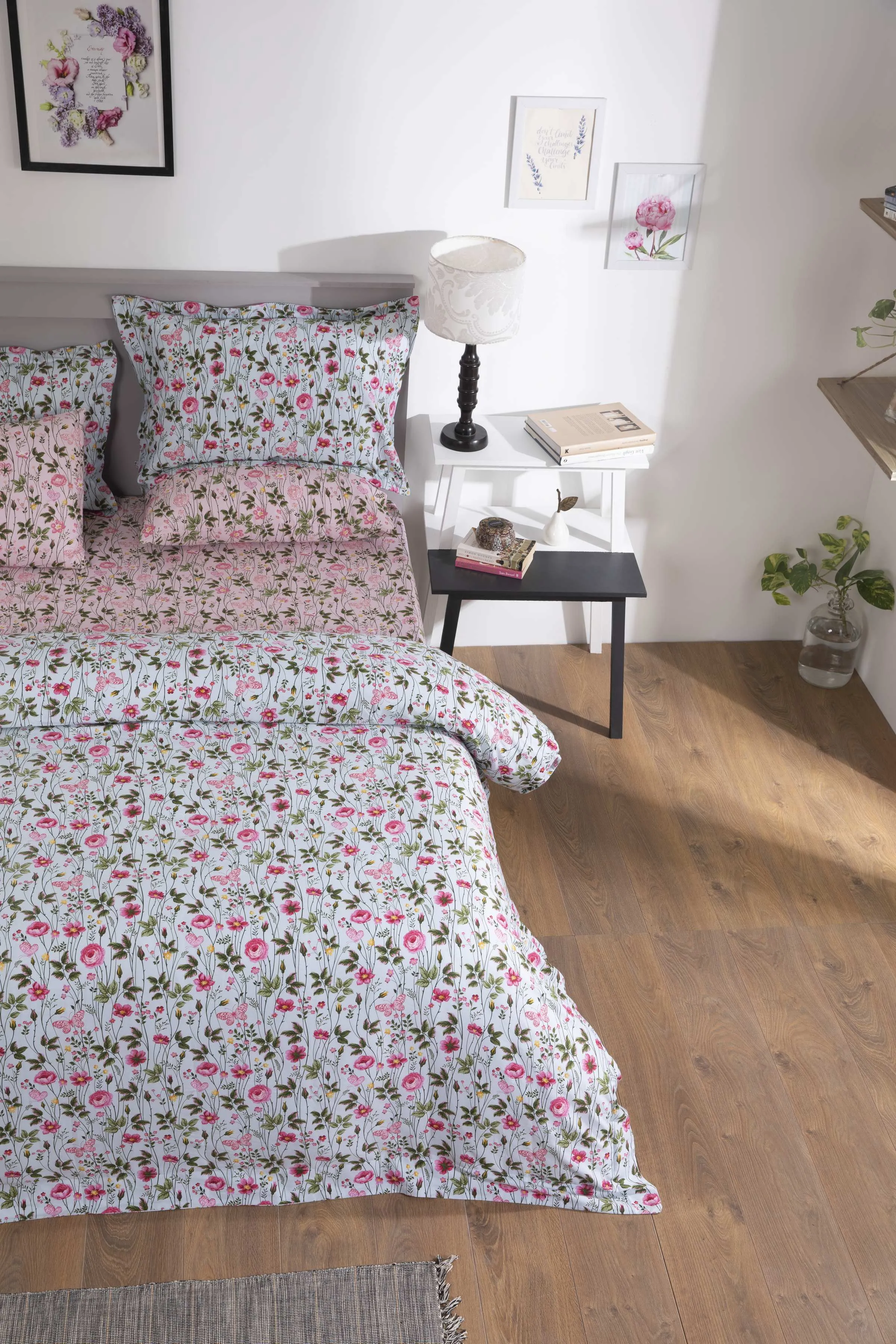 Pastel Floral-Bed Sheet