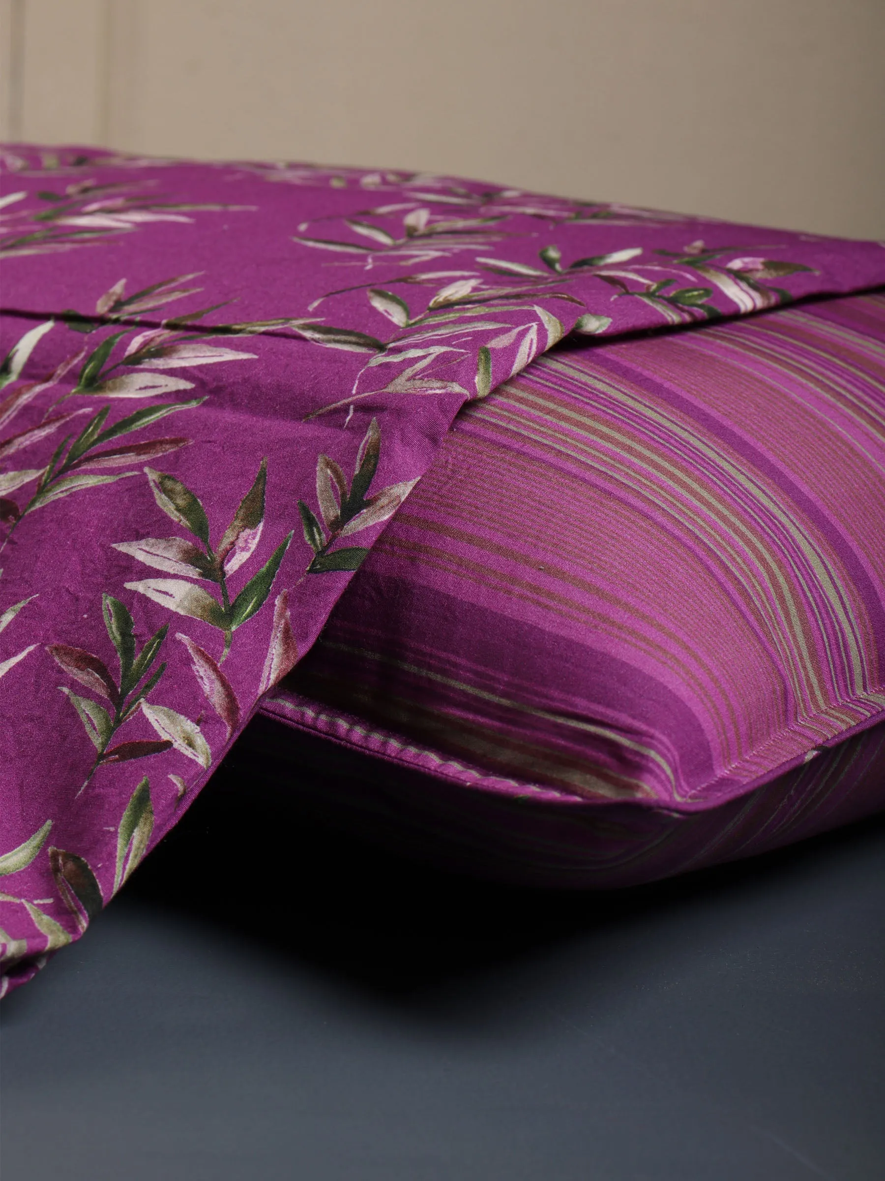 Purple Coral Leaved Printed Bed Sheet Set with 2 Pillow Covers