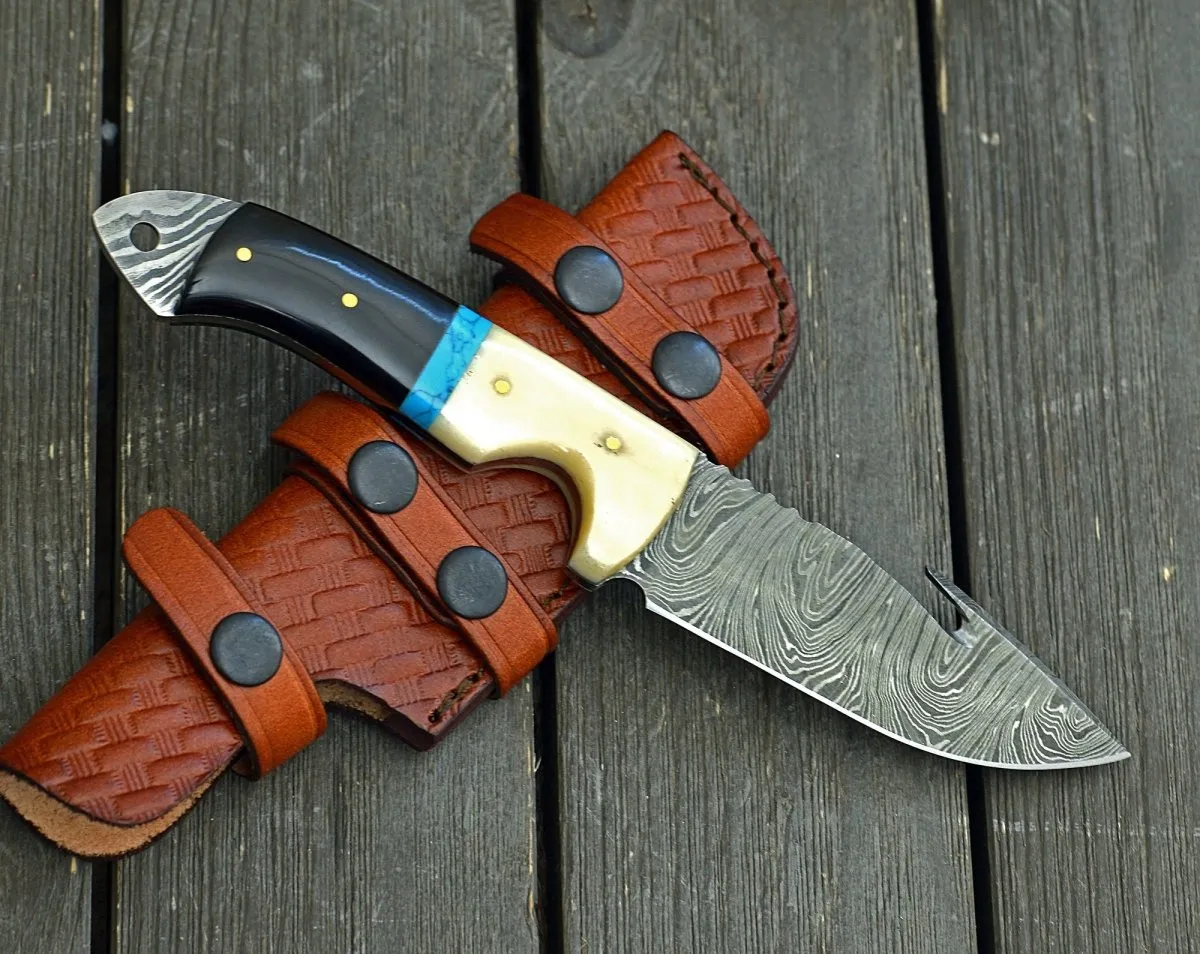 Synapse Damascus Hunting Knife with Gut Hook Horn & Turquoise Handle