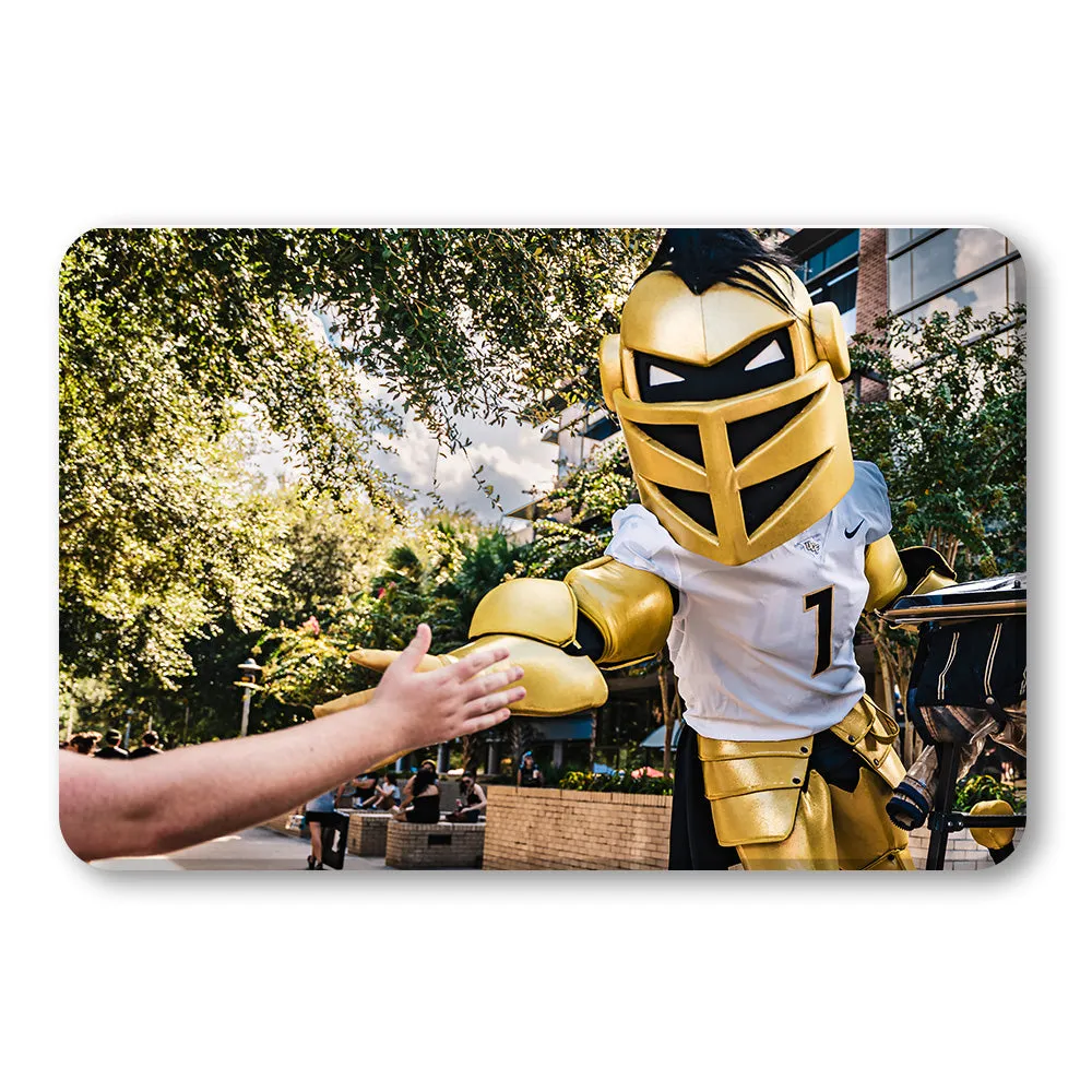 UCF Knights - Knightro Fan