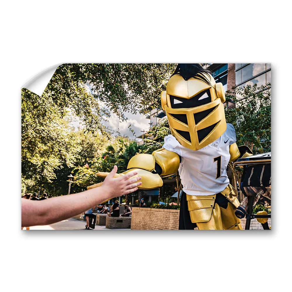 UCF Knights - Knightro Fan