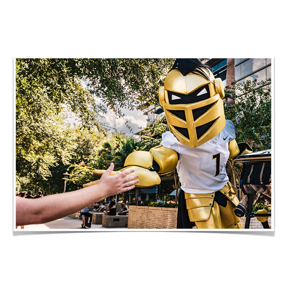 UCF Knights - Knightro Fan